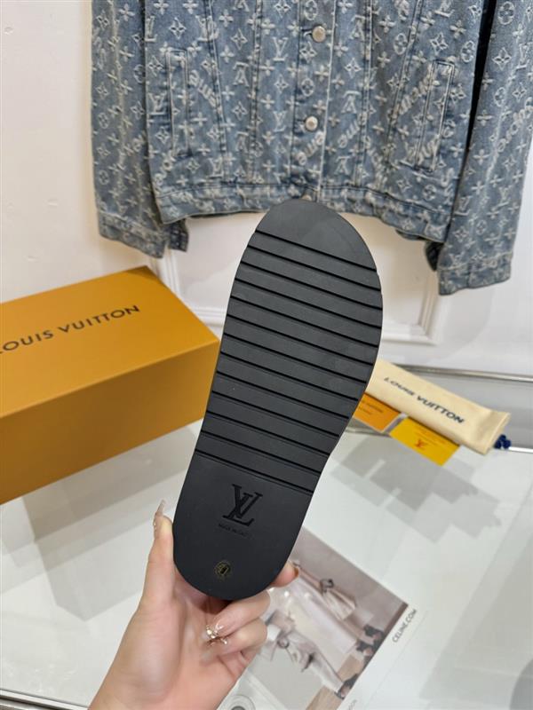 20251128184544222 210